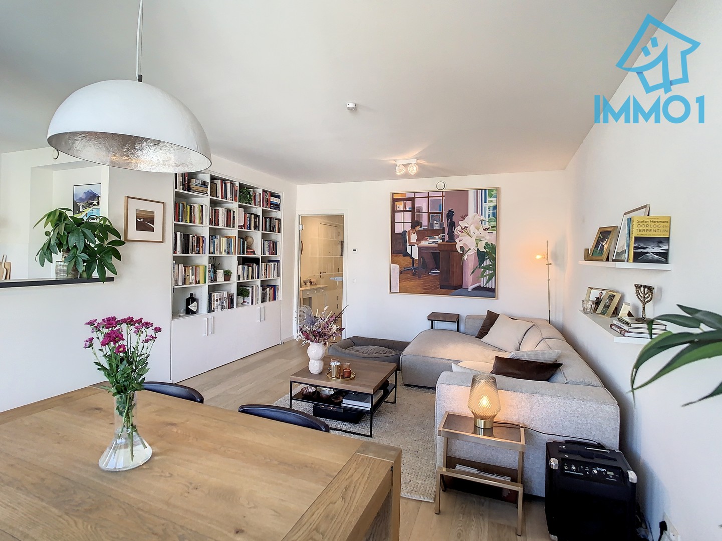 Brussel, Appartement\n - DANSAERT - Unieke kans, apt. maatwerk ingemaakte kasten!