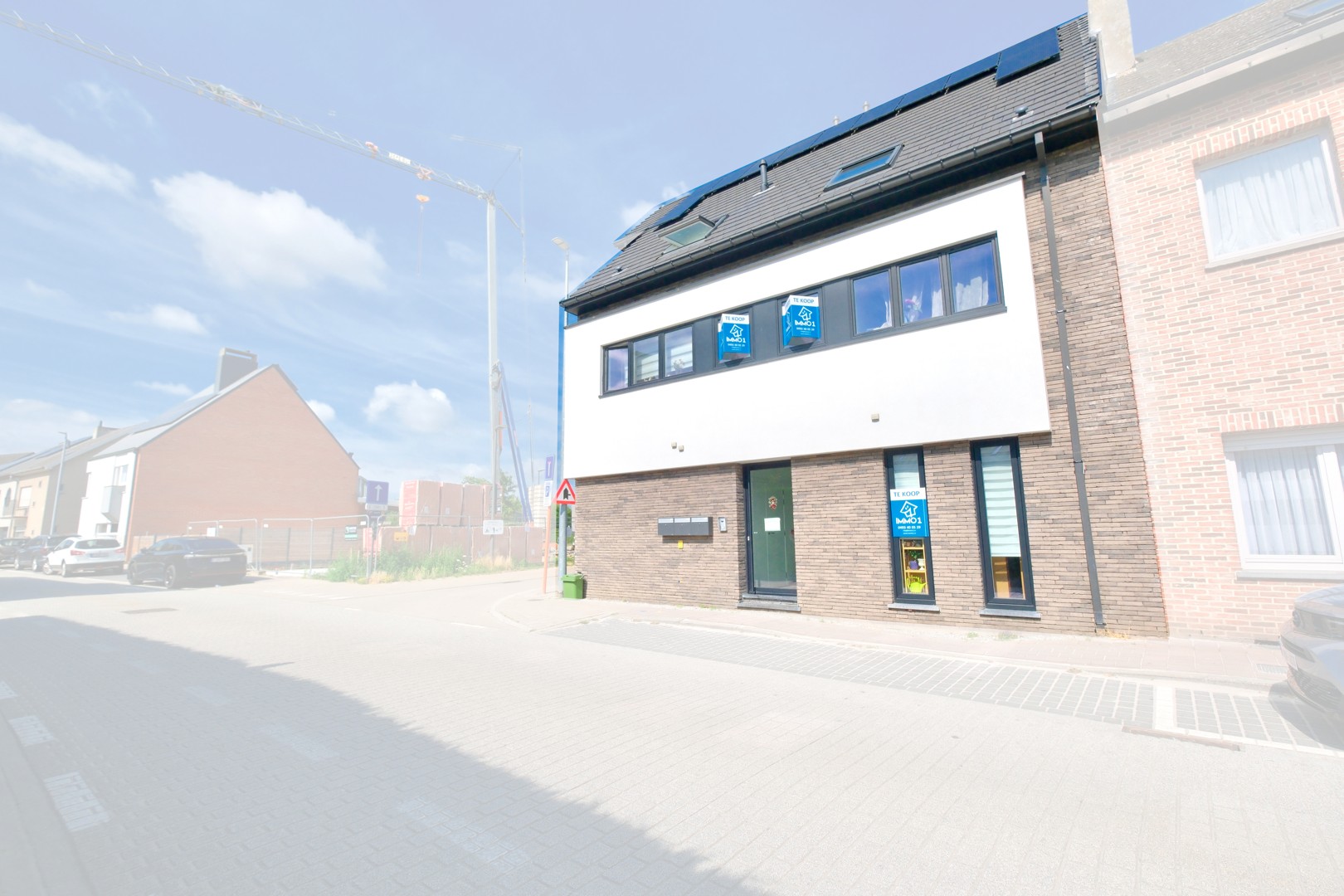 Denderleeuw, Appartement\n - Denderleeuw - 3 verhuurde app in het centrum -> Rendement 2,85%