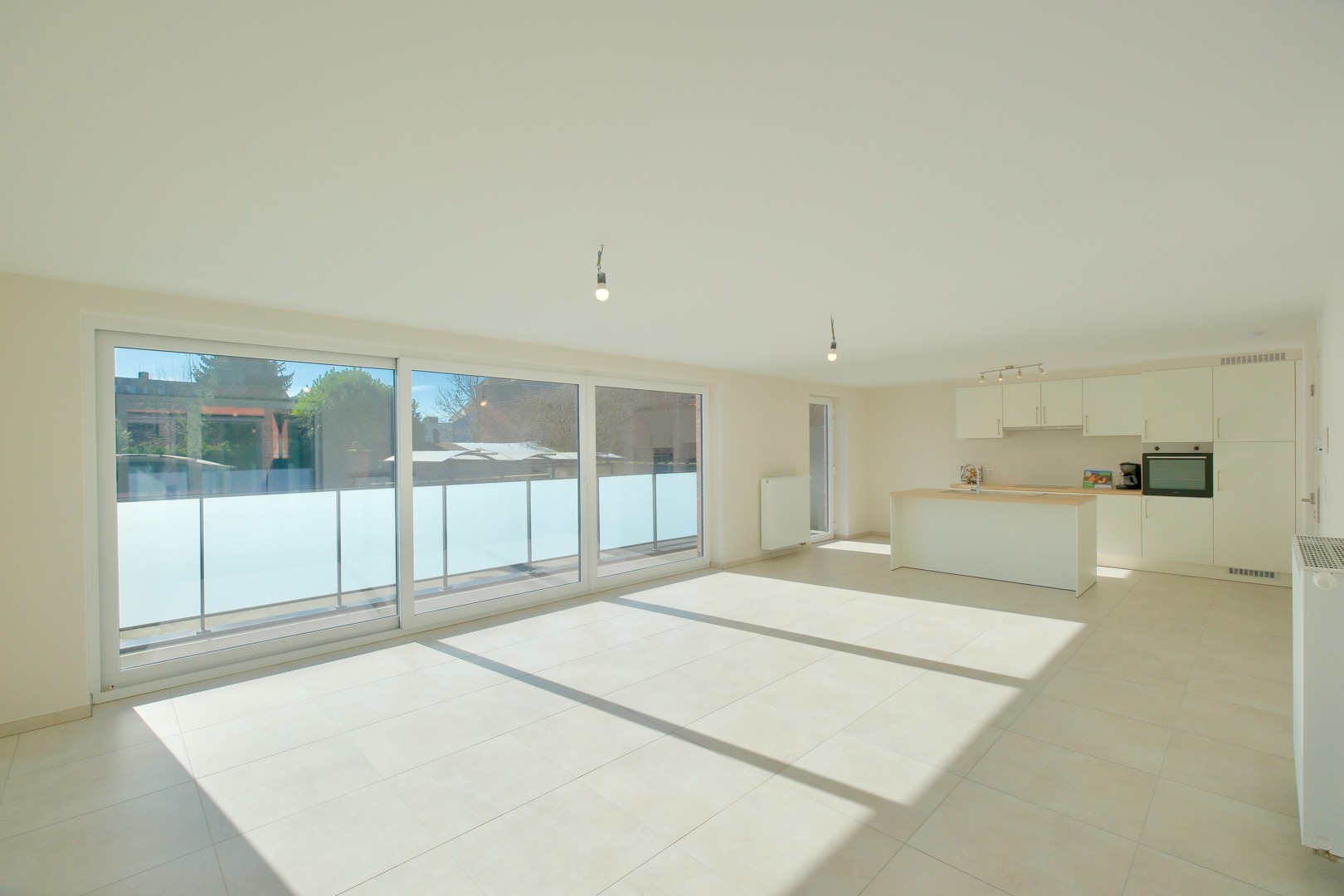 Lichtervelde, Appartement\n - Gelijkvloers app met 2 slaapkamers, ruim terras en binnenkoer!