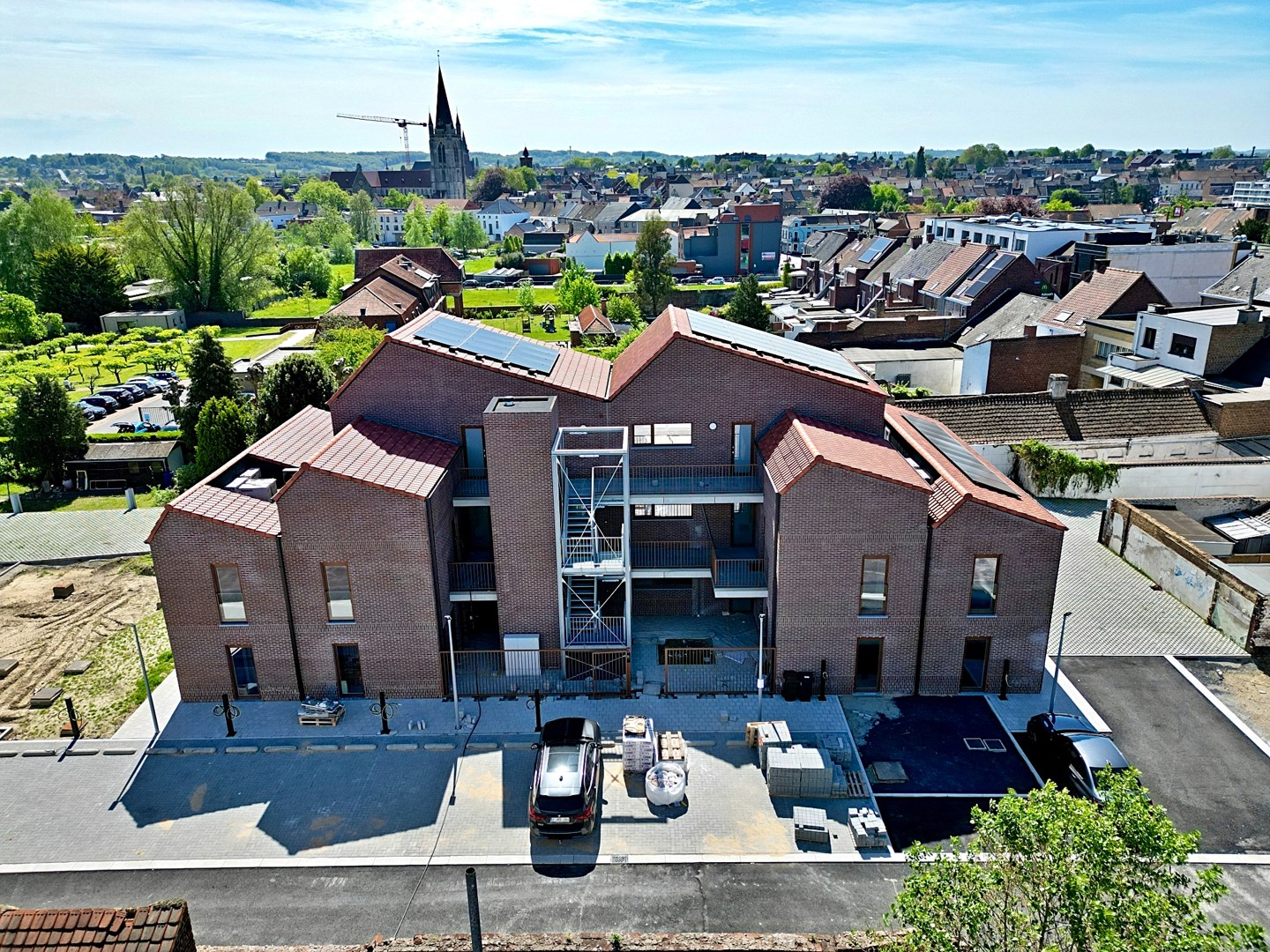 Ronse, Appartement\n - 2 SLPK NIEUWBOUW APP. GELIJKVLOERS!