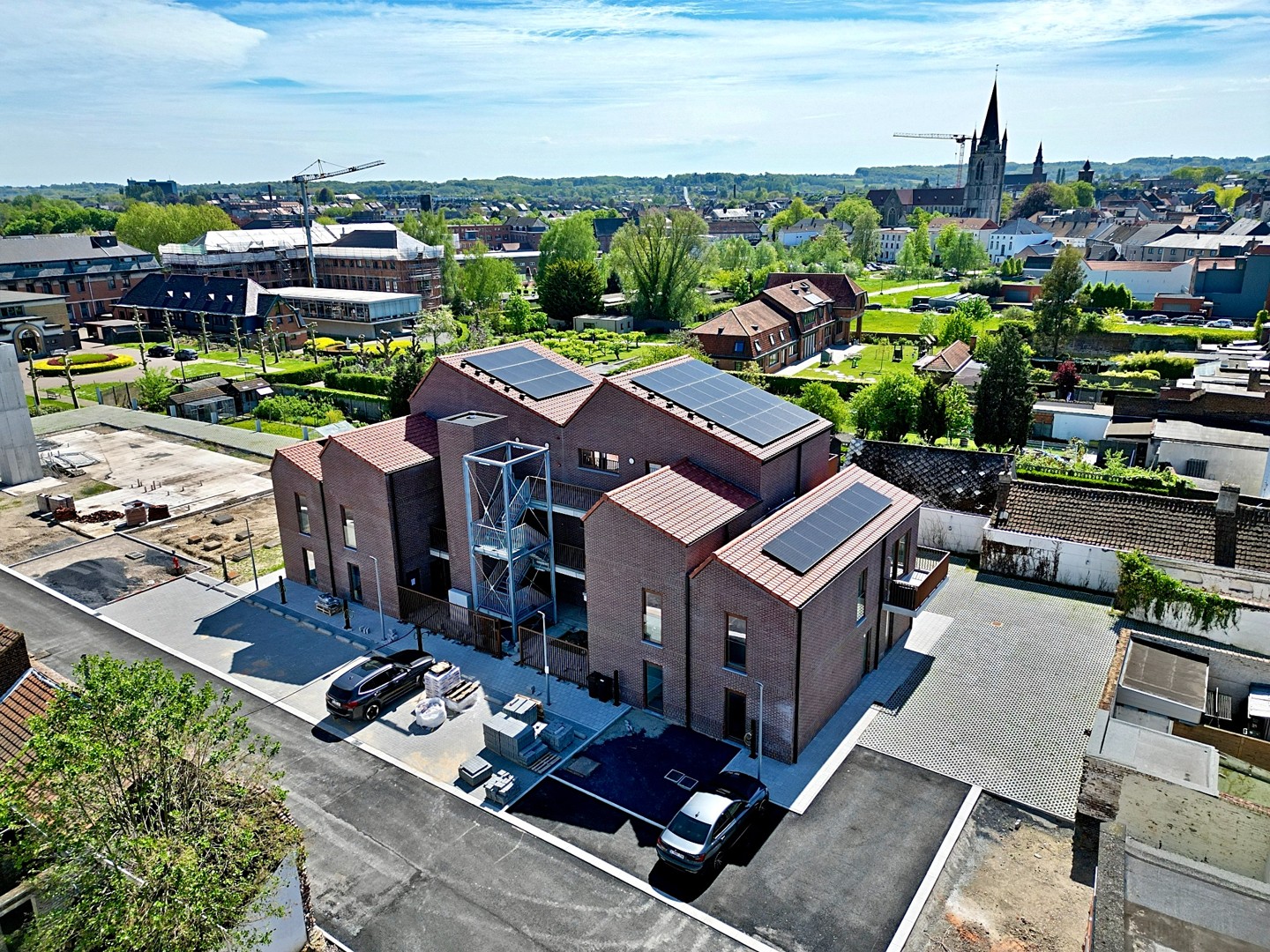 Ronse, Appartement\n - 1 SLPK NIEUWBOUW APP. TWEEDE VERDIEP!