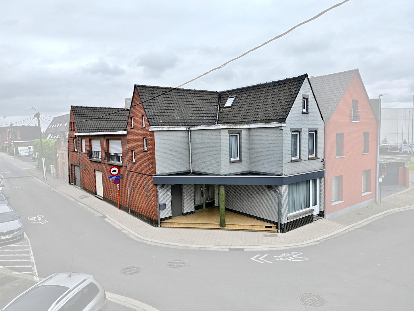 Lichtervelde, Huis\n - Lichtervelde - Ruim multifunctioneel pand op toplocatie!