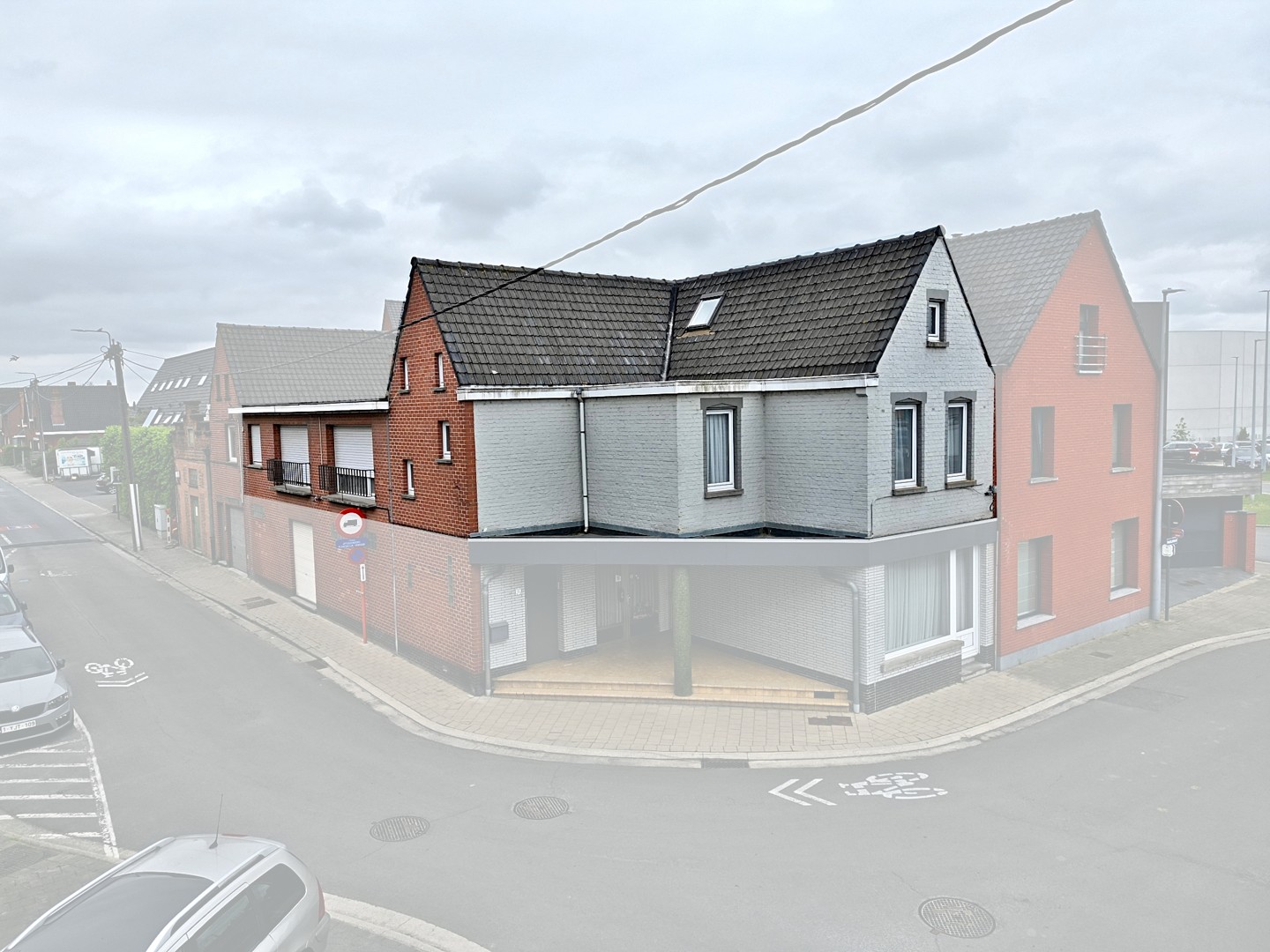 Lichtervelde, Huis - Lichtervelde - Ruim multifunctioneel pand op toplocatie! foto 2